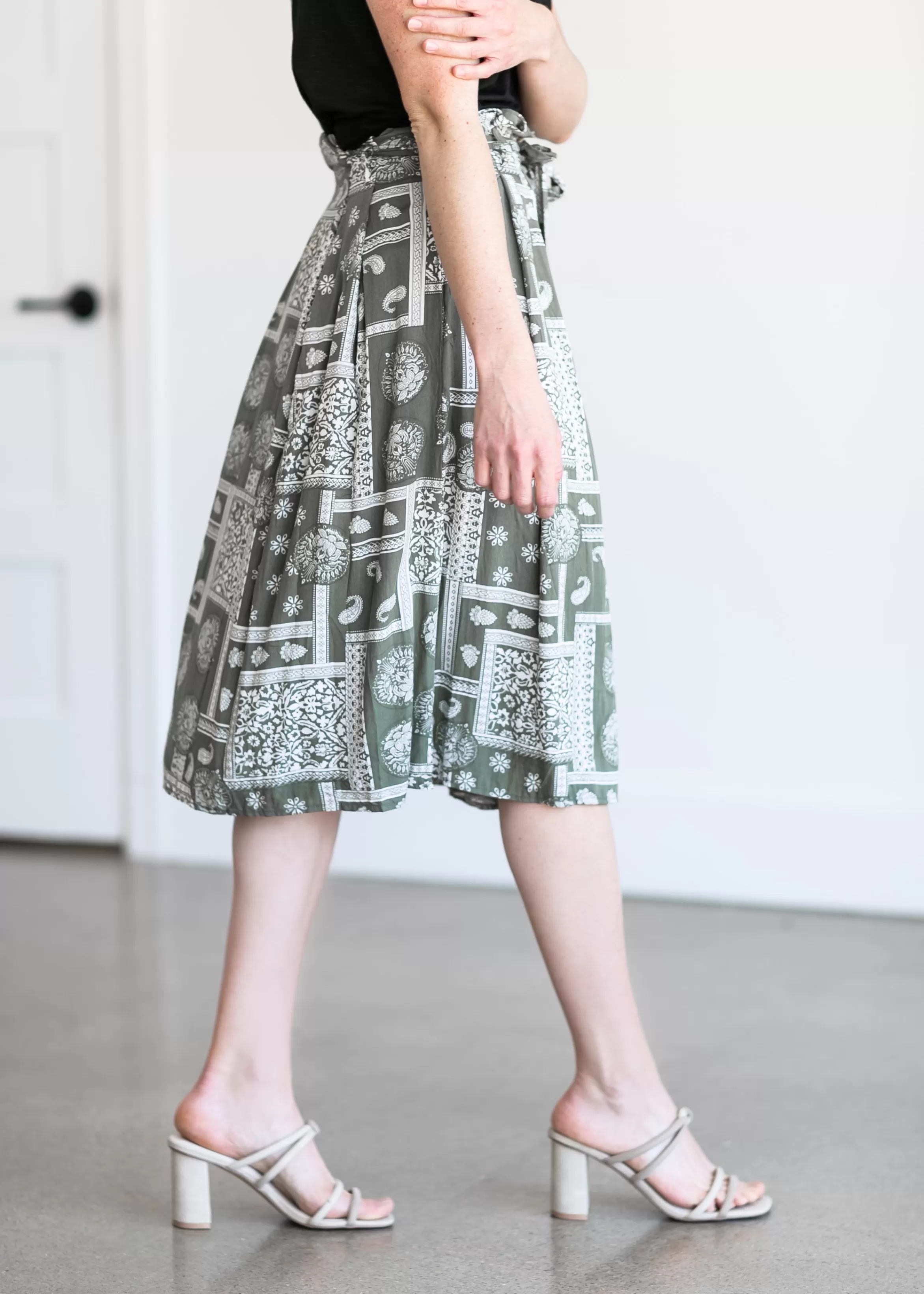Vanilla Bay: Gonna Midi Elegante con Stampa Paisley - Tessuto Pregiato a Trama! Edizione Limitata con Sconto Imperdibile